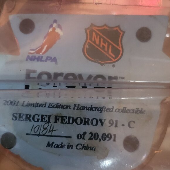 Sergei Fedorov NHL Bobblehead Doll Men of the Ice Collection 2001 Detroit Red Wi - Picture 10 of 10